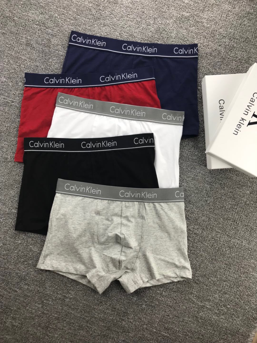  🆕 Calvin Klein 高级奥戴尔面料 原单品质 一盒三条现货 L XL XXL xxxl