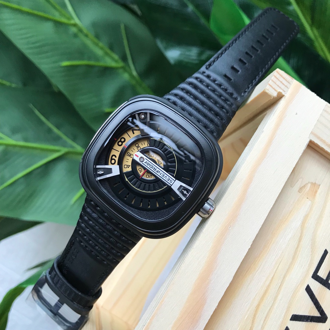 SevenFriday - Diving Watch