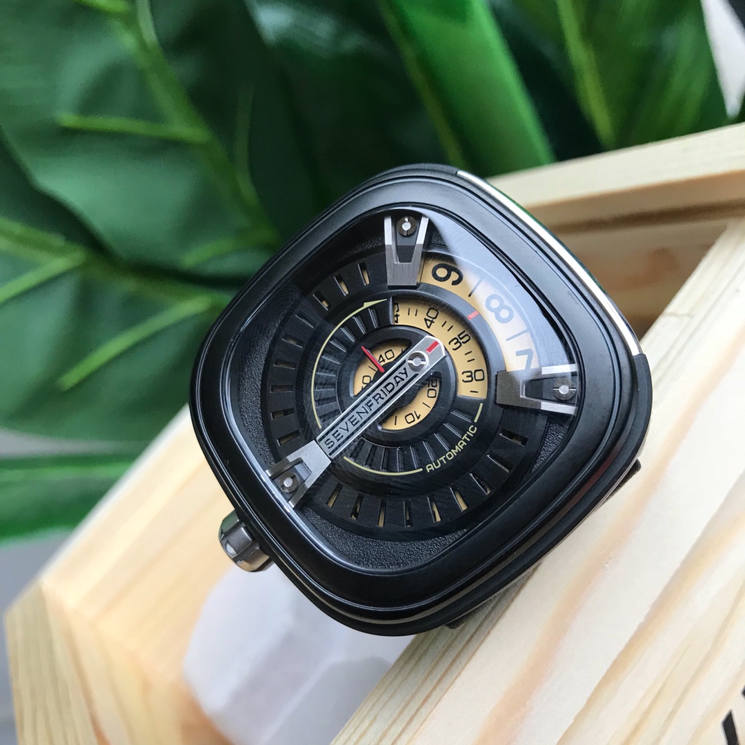SevenFriday - Diving Watch