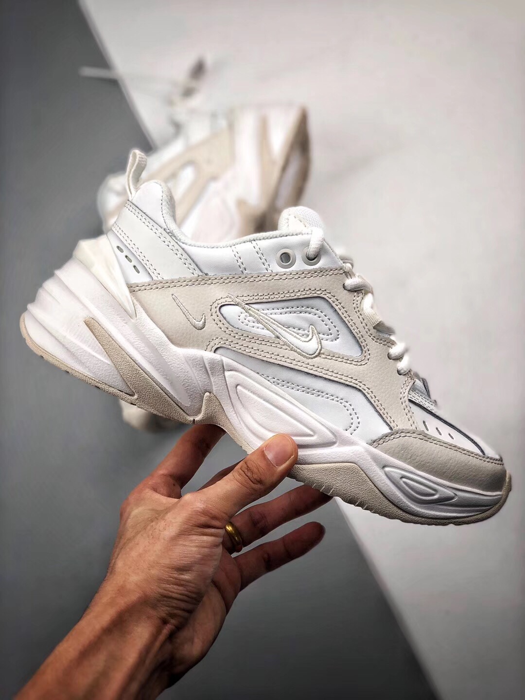 Air Monarch the M2K Tekno 米白灰Size：36 36.5 37.5 38 38.5 39 40 40.5 41 42 42.5 43 44 44.5 45