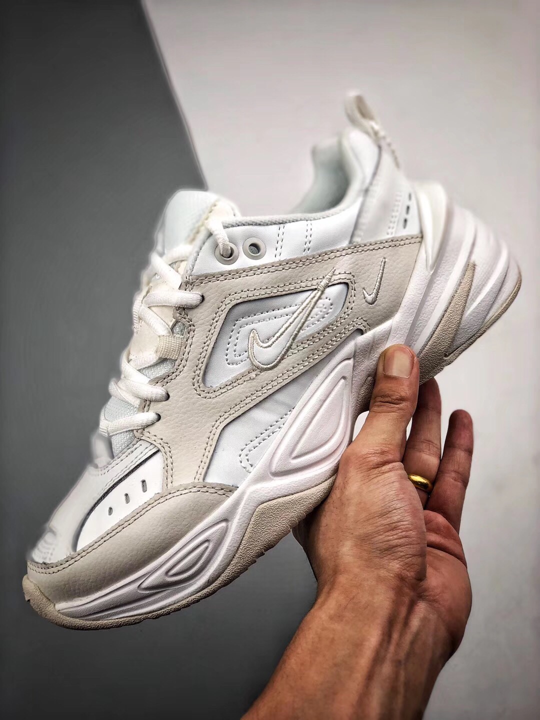 Air Monarch the M2K Tekno 米白灰Size：36 36.5 37.5 38 38.5 39 40 40.5 41 42 42.5 43 44 44.5 45