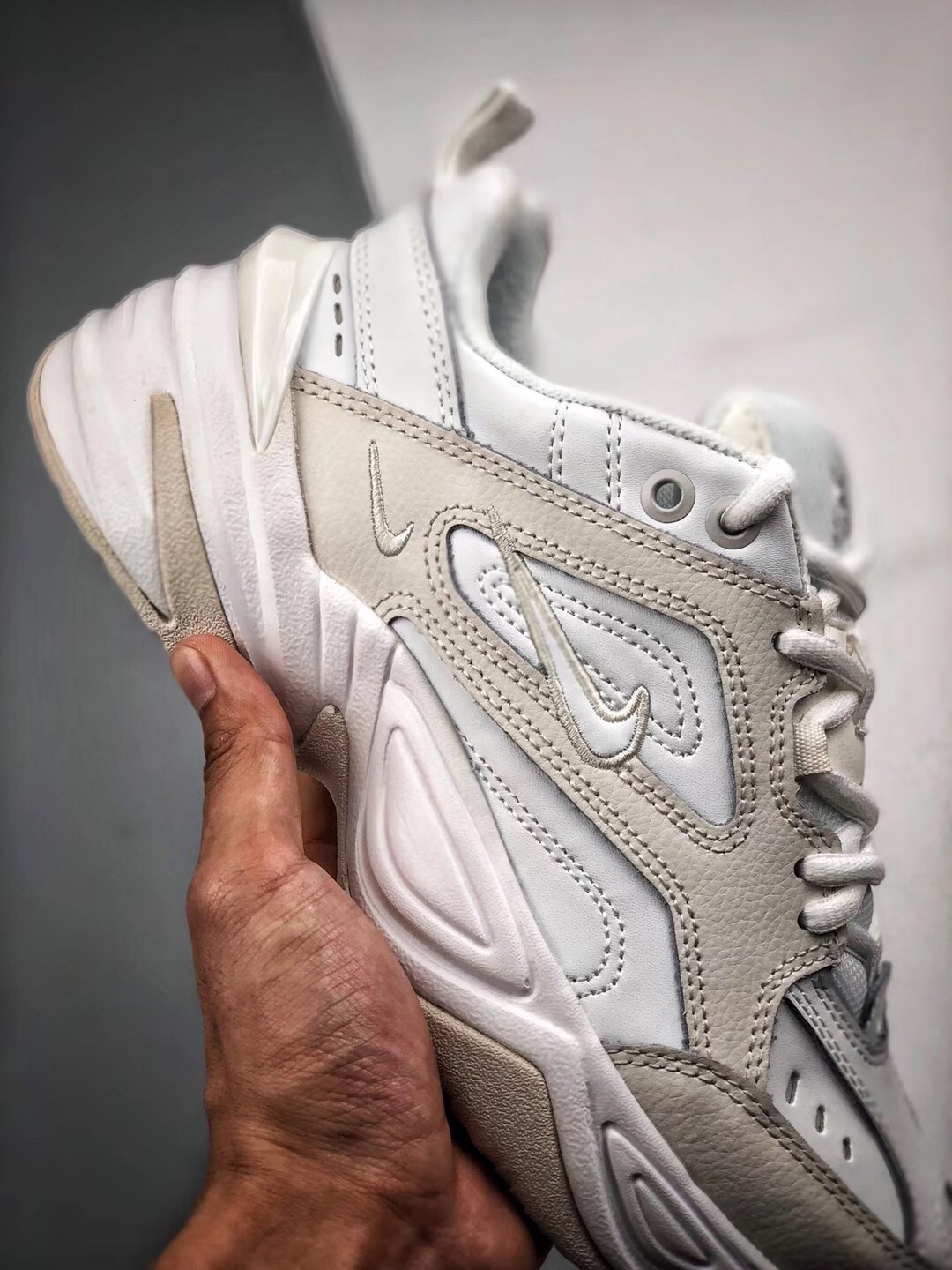 Air Monarch the M2K Tekno 米白灰Size：36 36.5 37.5 38 38.5 39 40 40.5 41 42 42.5 43 44 44.5 45
