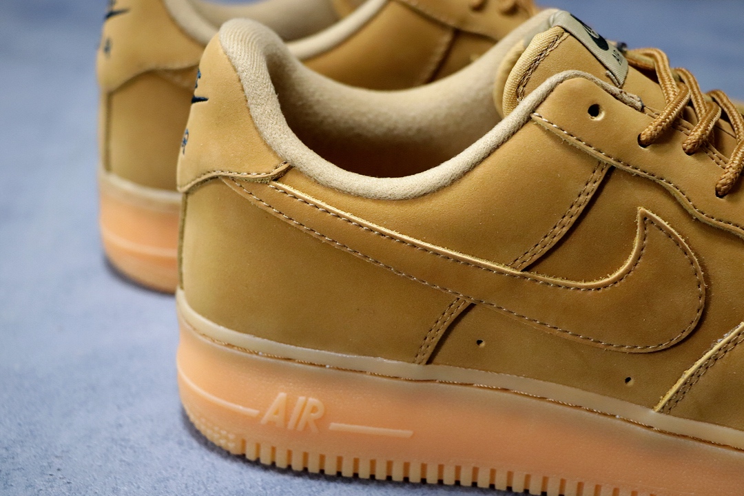 115<br /><br />Nike Air Force 1  07 LV8 LOW ”Flax” 空军低帮小麦 AA4061 200 最强配置 头层版本  前后solo气垫 毛质感强烈 防水防雪防<br />PCSIZE:36 36.5 37 37.5 38 38.5 39 40 40.5 41 42 42.5 43 44 45