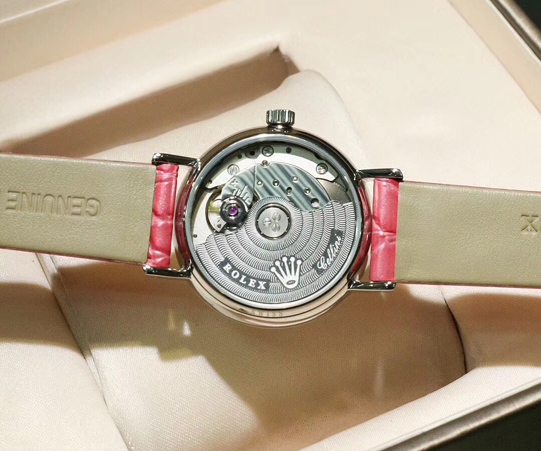 Rolex 一见倾心 劳力士切利尼女款奢华版惊艳上市 表面镶嵌12颗施洛华世奇彩钻 蕴意生命多姿多彩