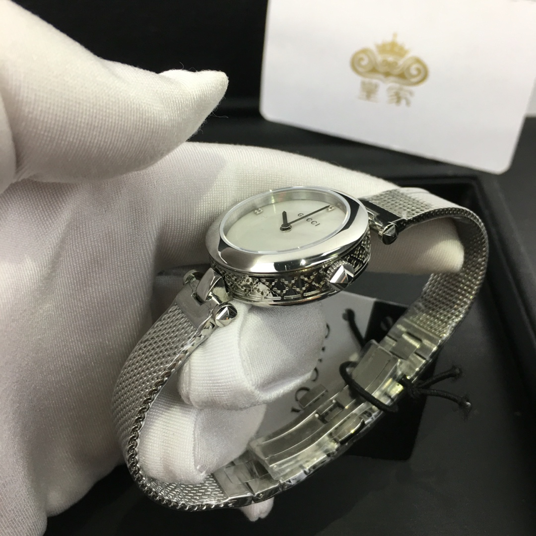 Gucci 皇家 古驰女款贝壳面腕表