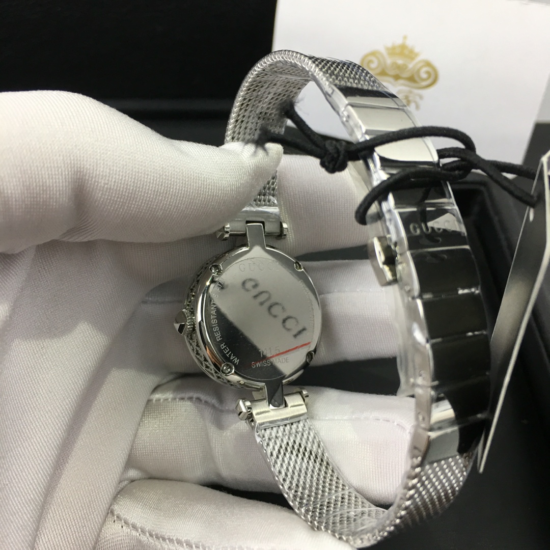 Gucci 皇家 古驰女款贝壳面腕表
