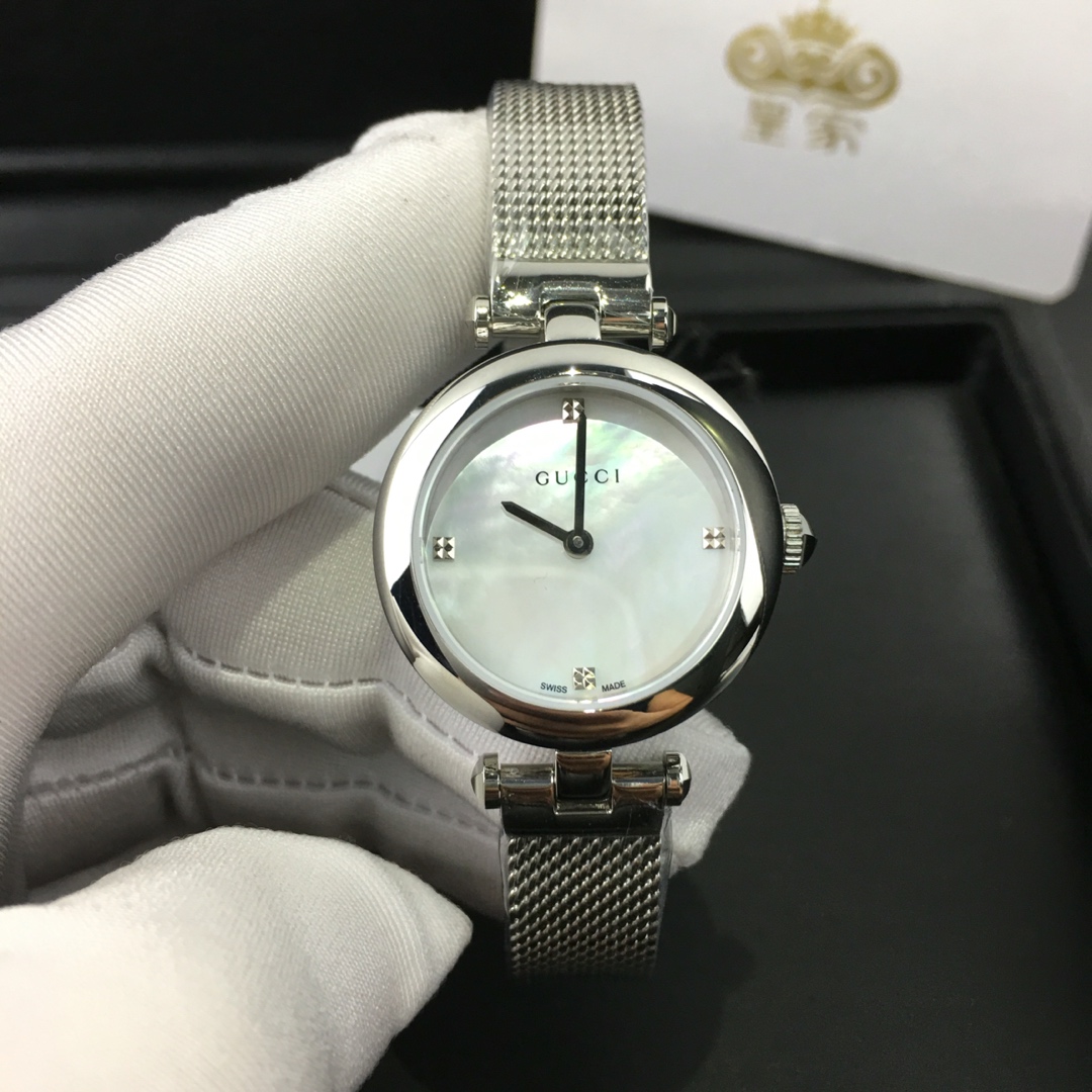 Gucci 皇家 古驰女款贝壳面腕表