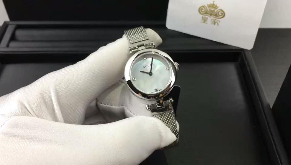 Gucci 皇家 古驰女款贝壳面腕表视频欣赏
