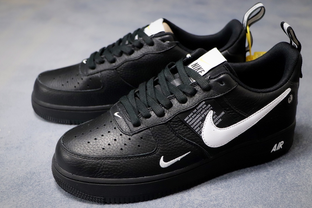 115<br /><br />公司级 市面最强原底面 NIKE Force 1 Low AF-1 简版OW空军 同原厂头层皮料  采用电脑冲孔 细节对比市面任何版本 PCSIZE:40 40.5 41 42 42.5 43 44 44.5 45