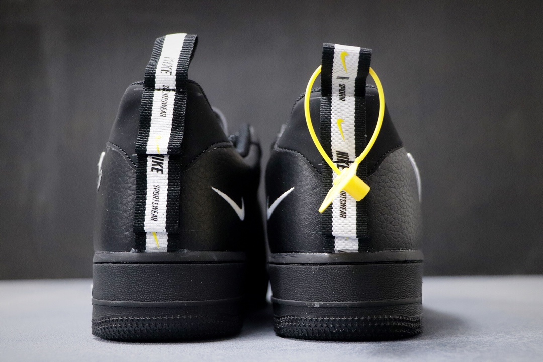 115<br /><br />公司级 市面最强原底面 NIKE Force 1 Low AF-1 简版OW空军 同原厂头层皮料  采用电脑冲孔 细节对比市面任何版本 PCSIZE:40 40.5 41 42 42.5 43 44 44.5 45