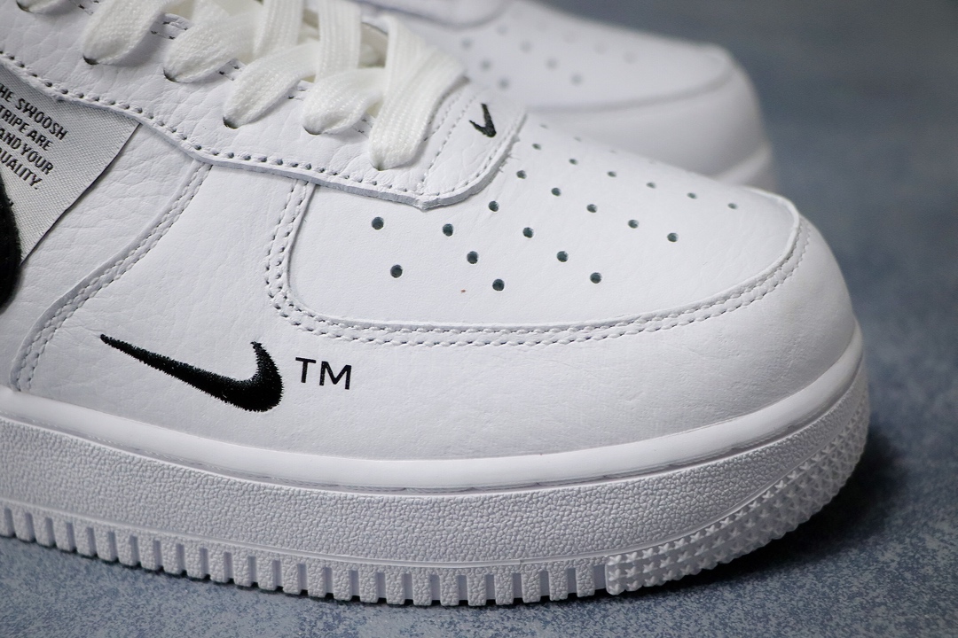 115<br /><br />公司级 市面最强原底面 NIKE Force 1 Low AF-1 简版OW空军 同原厂头层皮料  采用电脑冲孔 细节对比市面任何版本 PCSIZE:37.5 38 38.5 39 40 40.5 41 42 42.5 43 44 44.5 45