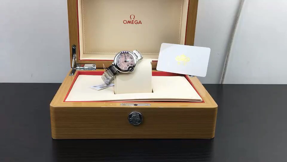 Cartier 皇家 卡地亚蓝气球33粉色腕表视频欣赏