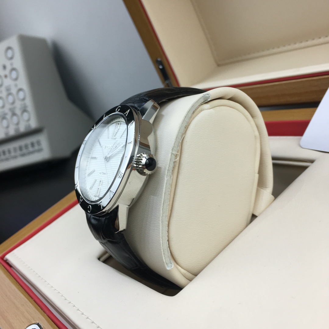 Bvlgari 皇家 宝格丽腕表，非常有个性的腕表
