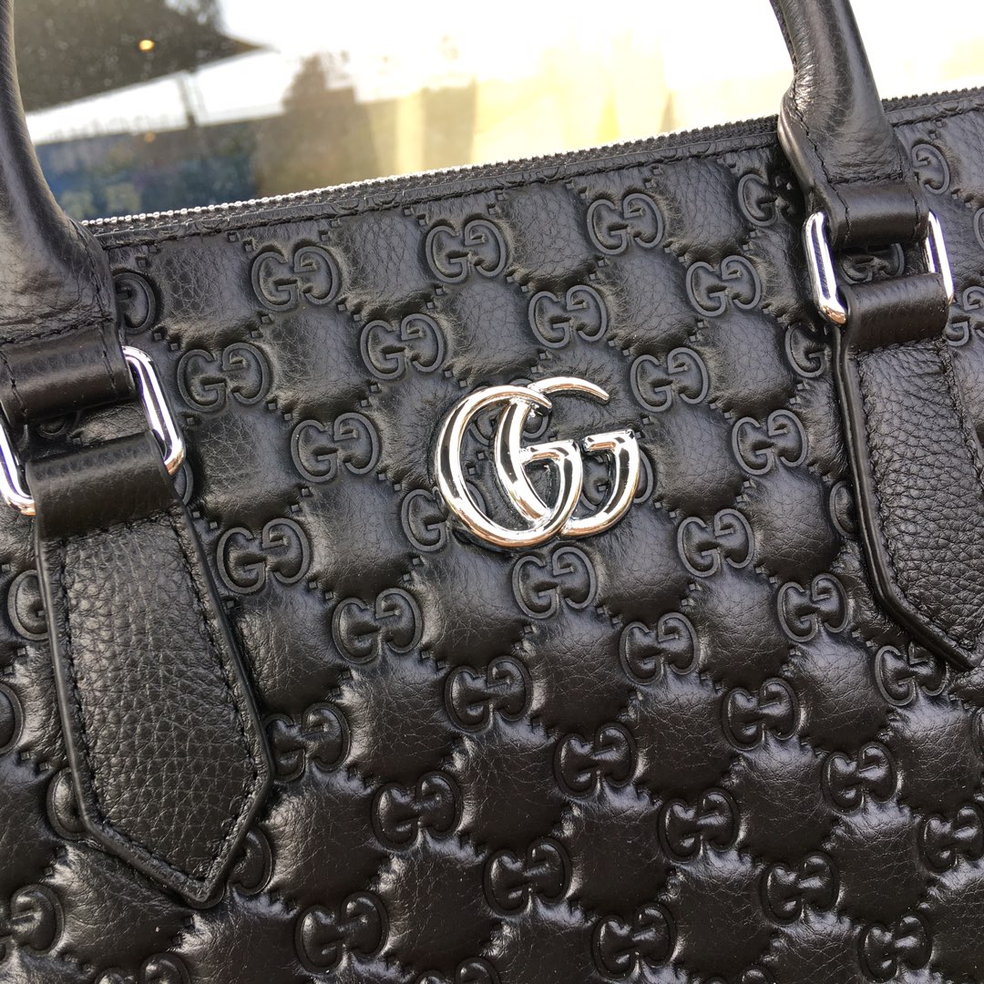 GUCCI古奇 独家新款，【型号】301-1[强]商务休闲包【尺寸】38-28-6cm【颜色】黑色 高端