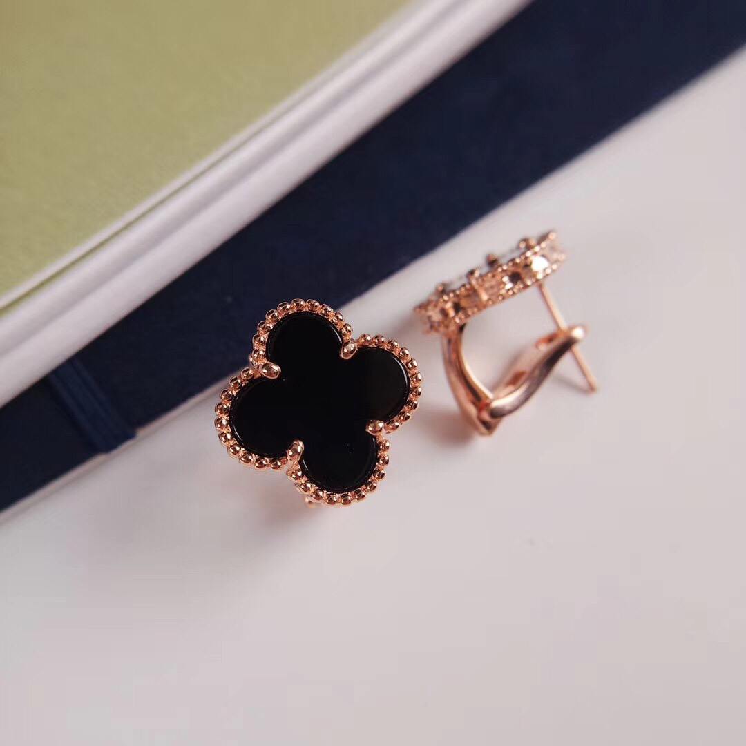 Pendientes Van Cleef Arpels Vintage Alhambra Oro amarillo con malaquita verde Oro rosa con motivo cornalina roja Diámetro 15 mm