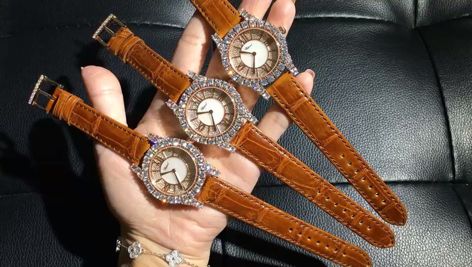 Chopard 萧邦快乐钻系列女款腕表，非常闪非常漂亮，看视频你就知道