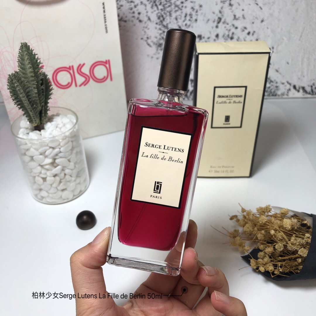 1543511781 3683679738 1