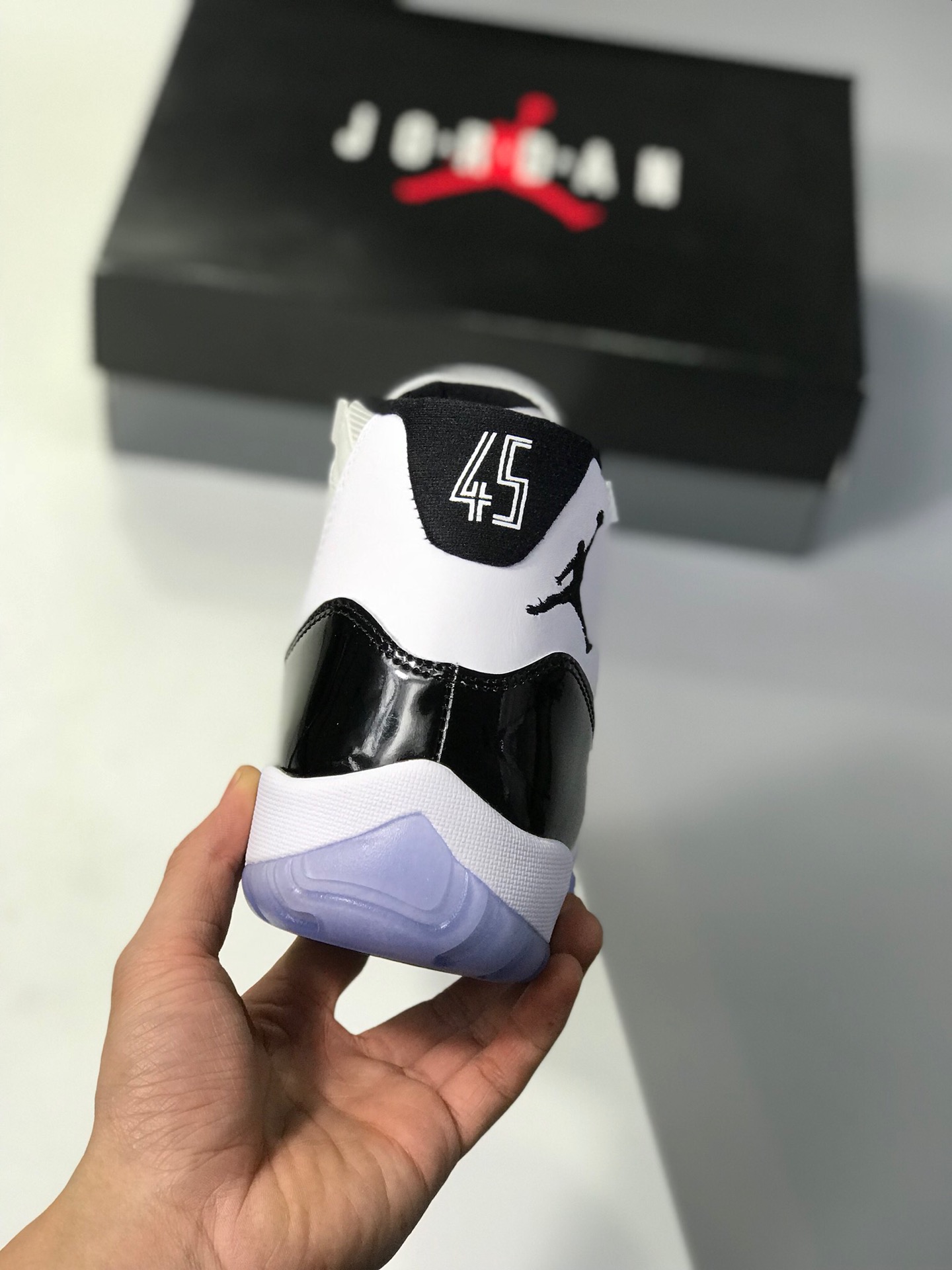 300  莞产原底面  终端供应Air Jordan 11 Low Cool Grey 11酷灰 低帮  官方货号528896-003