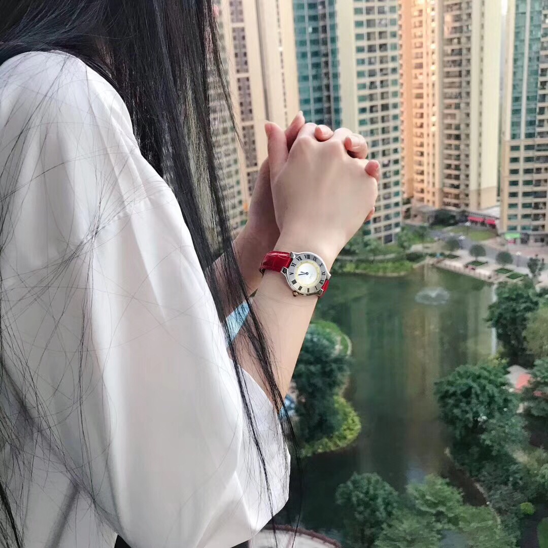 Cartier Cartier卡地亚 21世纪W10109T2入行以来最牛硬货 这是一款专门为气质女性设计的腕表