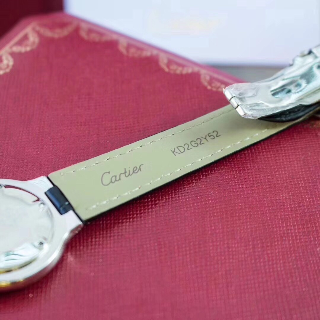 Cartier Cartier卡地亚 21世纪W10109T2入行以来最牛硬货 这是一款专门为气质女性设计的腕表