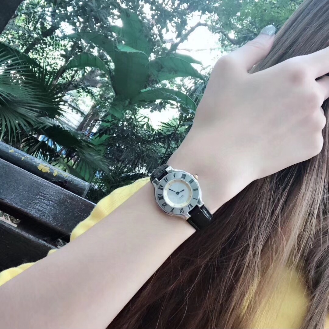 Cartier Cartier卡地亚 21世纪W10109T2入行以来最牛硬货 这是一款专门为气质女性设计的腕表