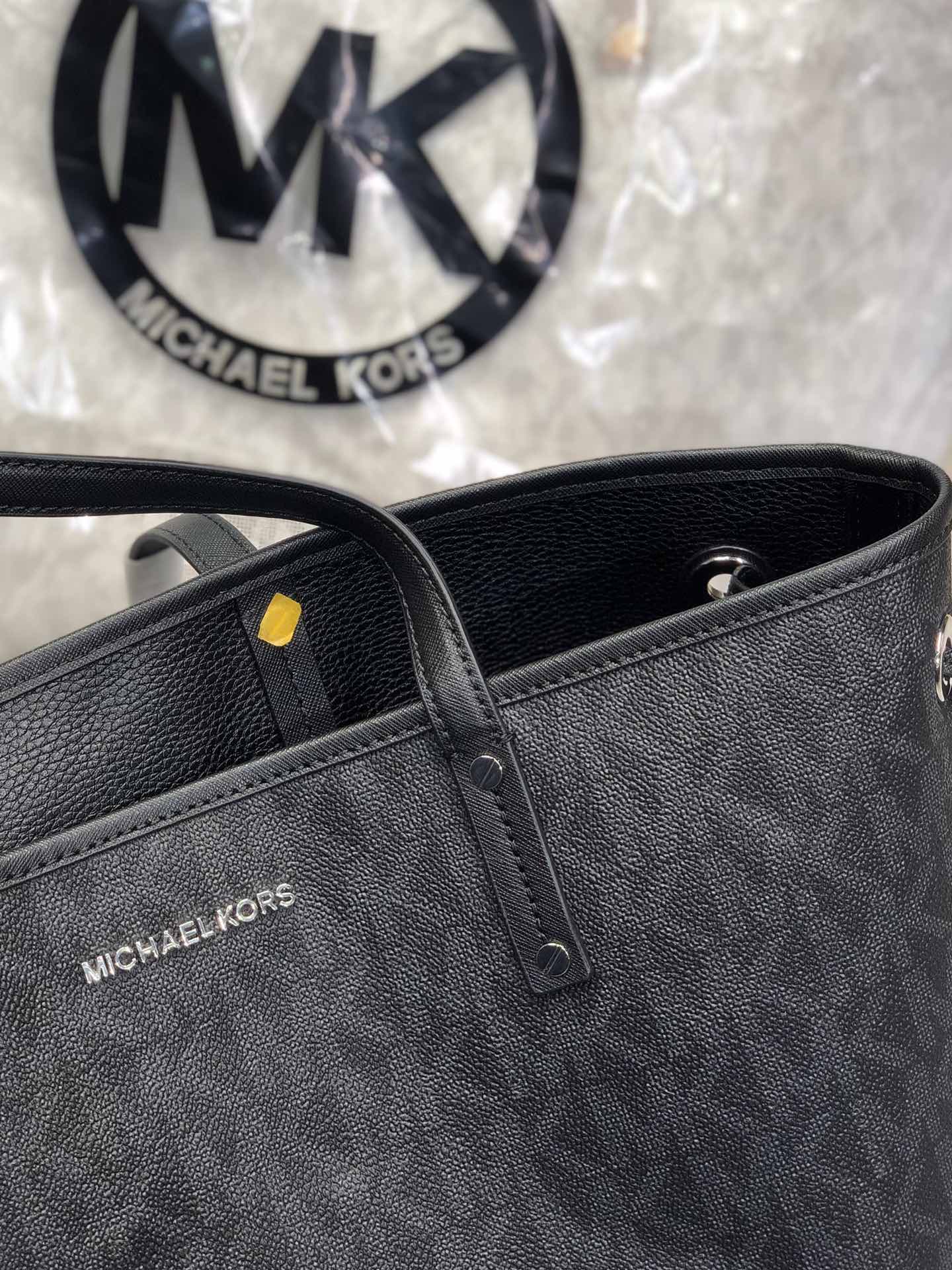 Michael Kors ～MK纯 印花购物袋 附带挽手包 御用PVC字母印花料 假一陪十 耐磨耐刮绝对经用