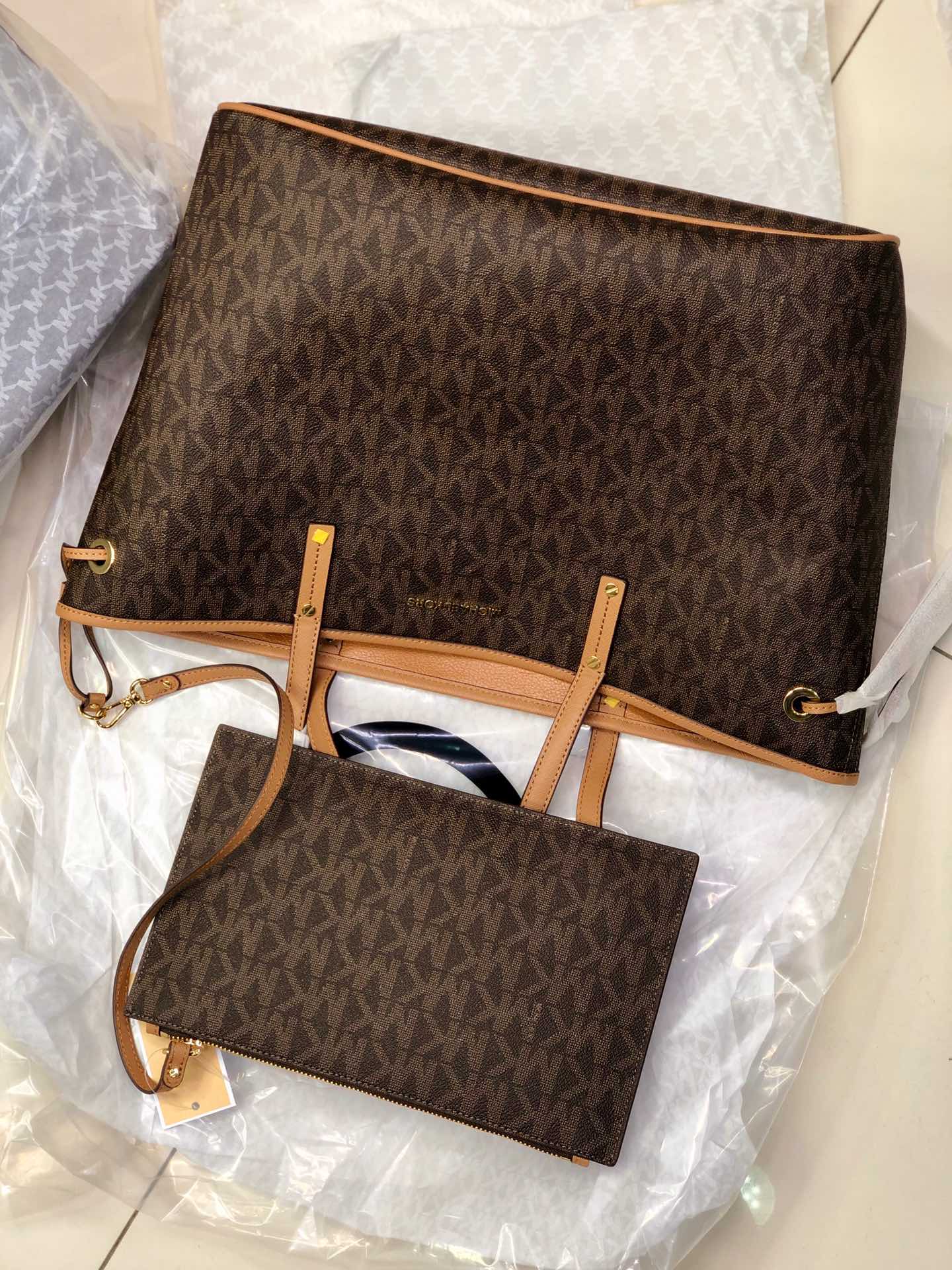 Michael Kors ～MK纯原印花购物袋 附带挽手包 御用PVC字母印花料 假一陪十 耐磨耐刮绝对经用