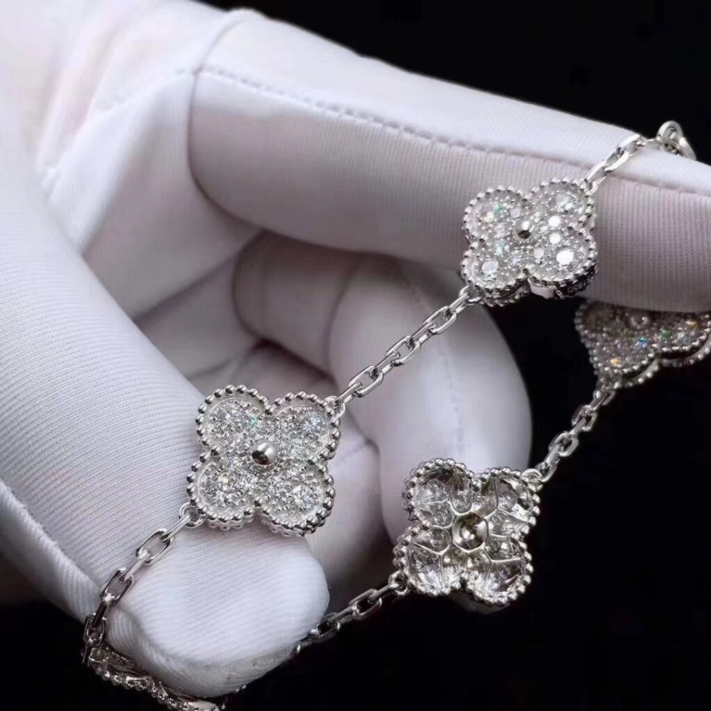 Van Cleef Arpels Alhambra bracelet 18K white gold black onyx diamond 18cm