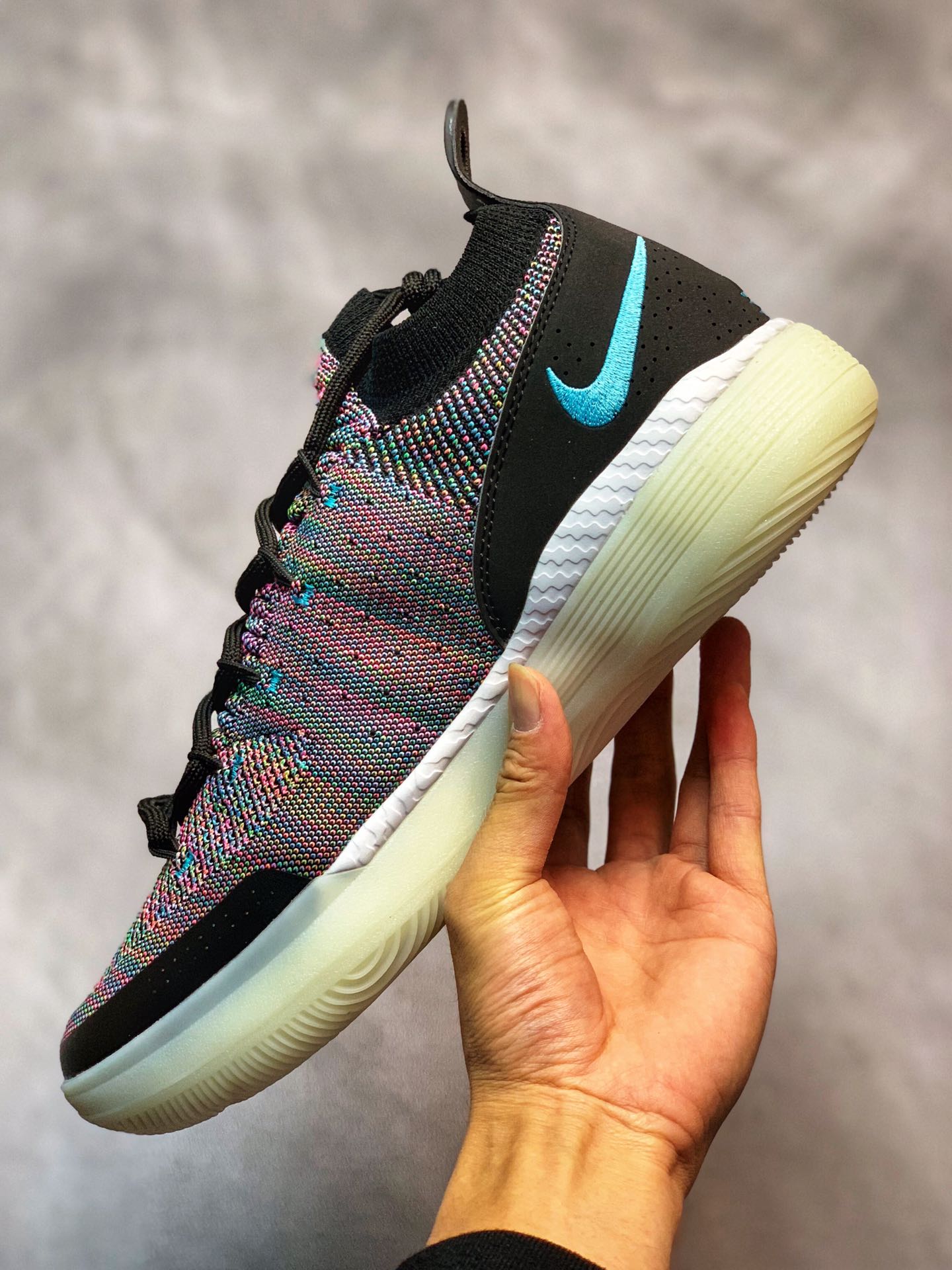 :140<br />杜兰特最新签名鞋 Nike 耐克官方NIKE ZOOM KD11 EP男子篮球鞋 全掌 Zoom 搭配 React 的混合缓震科技 <br />Size：40 40.5 41 42 42.5 43 44 44.5 45 46