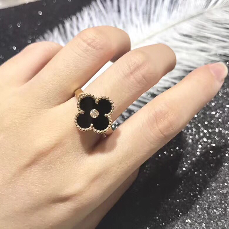 NO:101226,VCA four-leaf clover with diamond ring fried chicken fairy available, VcA ring, ring19860909VCA 四叶草 带钻戒指 炒鸡仙 可入手,VcA戒指,ring,Jewelry