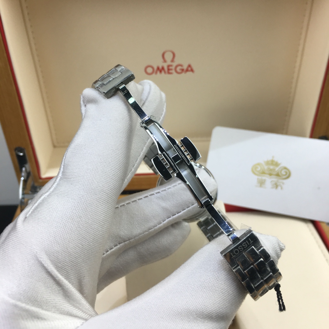 Unknown 皇家 天梭女款腕表