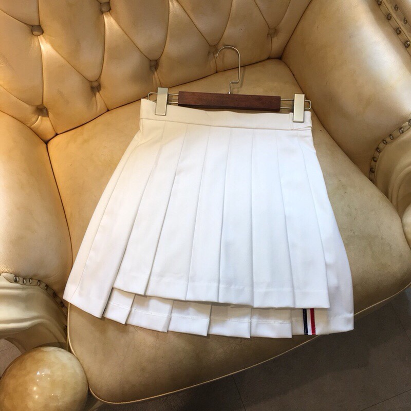 “High Quality Women’s Clothes with Packing Zips by Zipsy and Thom Browne’s New Spring Collection” - 图片 7