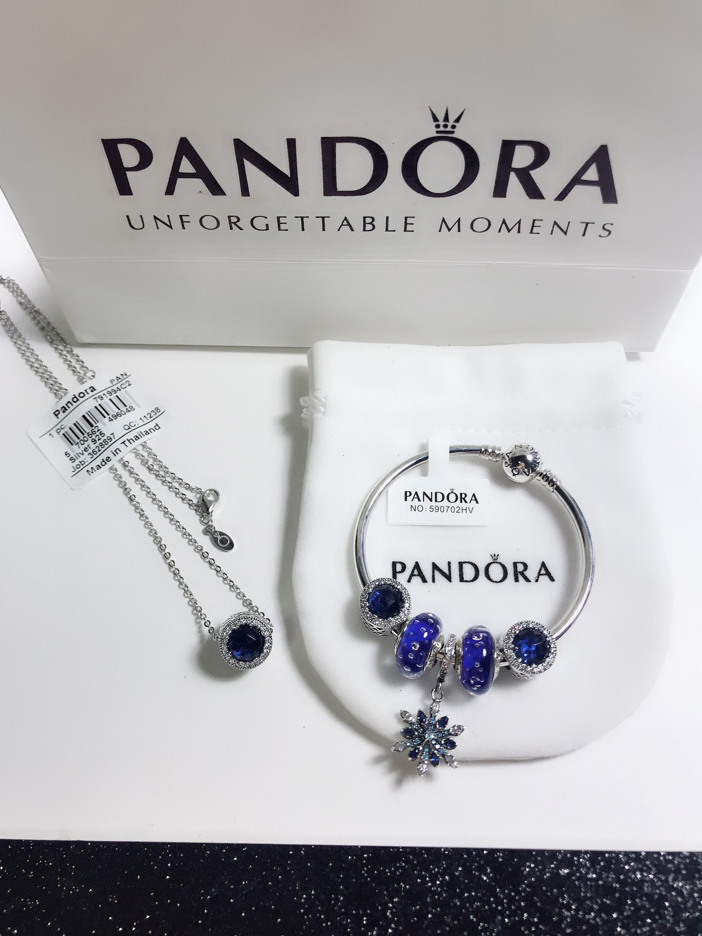 NO:103561,Recommended Valentine's Day gifts, free shipping for event prices, buy bracelets and necklaces and then send them a full set of packaging for special Pandora bracelets, exclusive for purchasing agents, Dly matching, size 16-21 cm, Pandora finished bracelets, necklace, bracelet, bracelet19860909情人节礼物推荐 活动价元包邮 买手链送项链再送专柜全套包装 潘多拉手链代购专供 Dly搭配、尺寸16-21厘米,潘多拉成品手镯,necklace,bracelet,bracelet,Jewelry