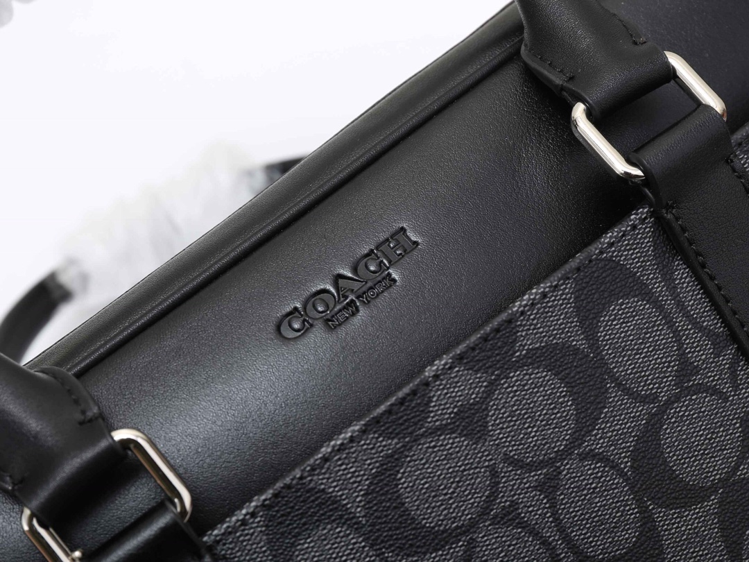 Coach 蔻驰coach F71794 黑色coach代购品质PVC配牛皮黑色男士休闲商务公文包 可单肩斜跨手提包 手工 男神 款 可以收纳一台笔记本电脑 容量超大 YYK拉链 尺寸 40/30/8黑色