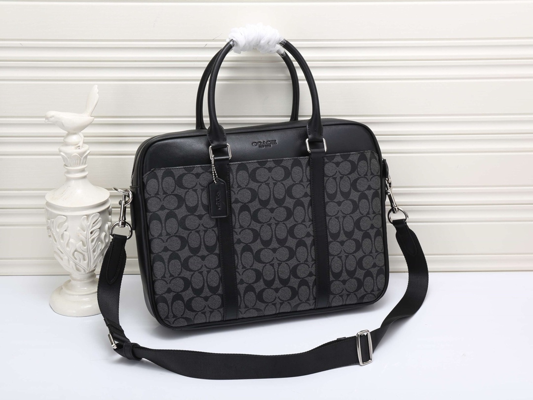 Coach 蔻驰coach F71794 黑色coach代购品质PVC配牛皮黑色男士休闲商务公文包 可单肩斜跨手提包 手工 男神 款 可以收纳一台笔记本电脑 容量超大 YYK拉链 尺寸 40/30/8黑色