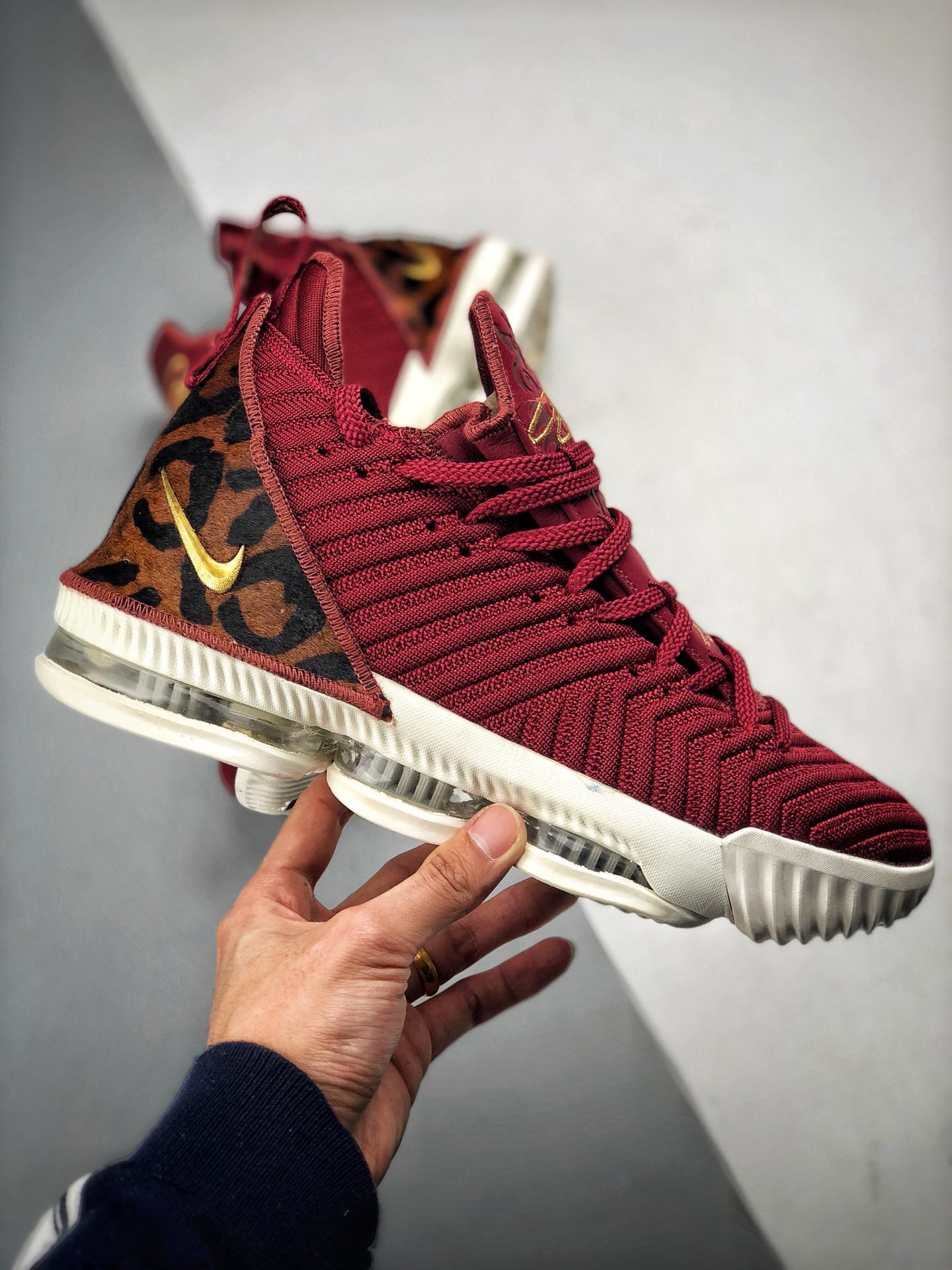 190 纯原最高工艺 新配色实战版本 Nike Lebron XVI EP 勒布朗詹姆斯16代 AO2595-601