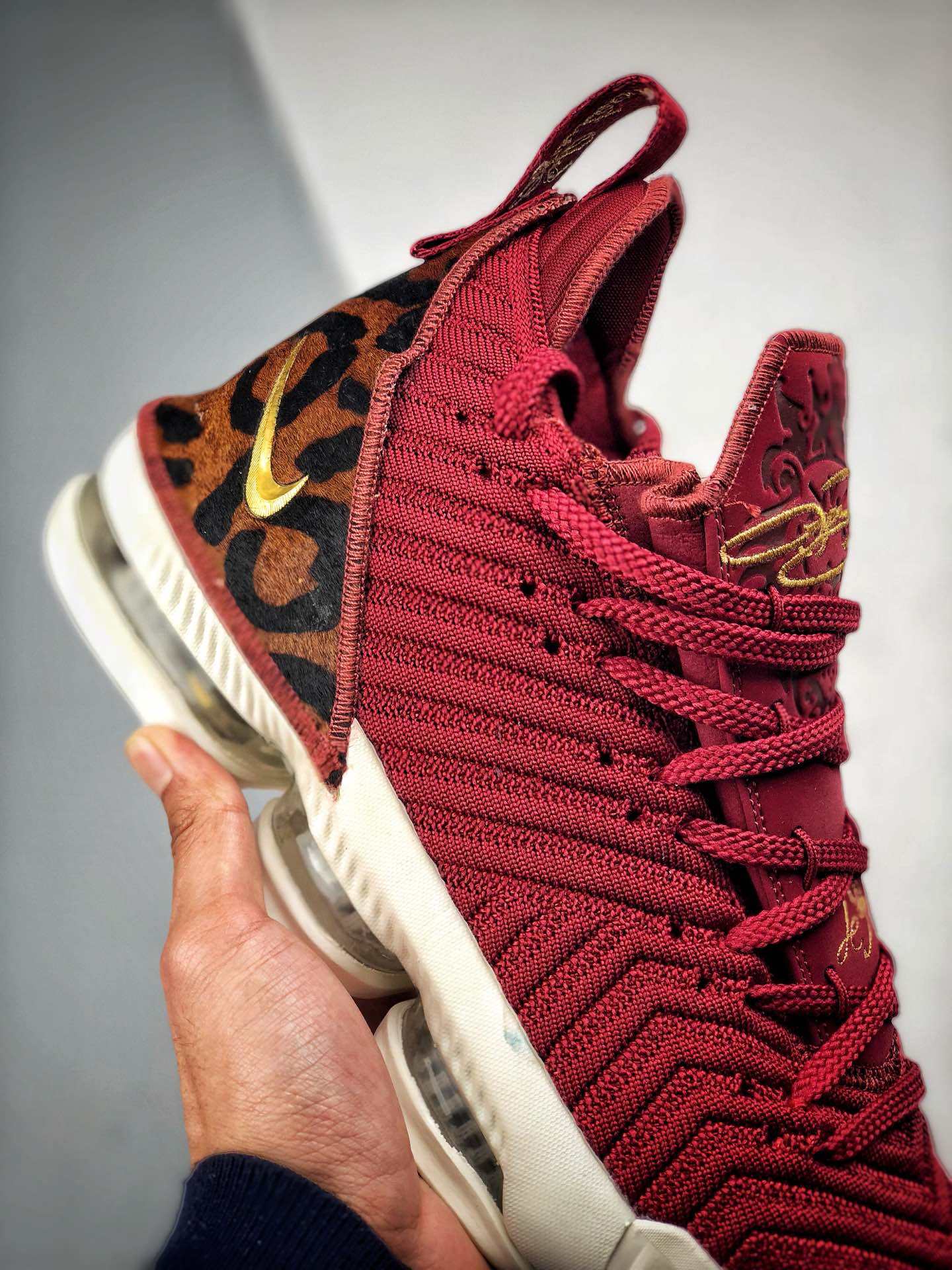 190 纯原最高工艺 新配色实战版本 Nike Lebron XVI EP 勒布朗詹姆斯16代 AO2595-601