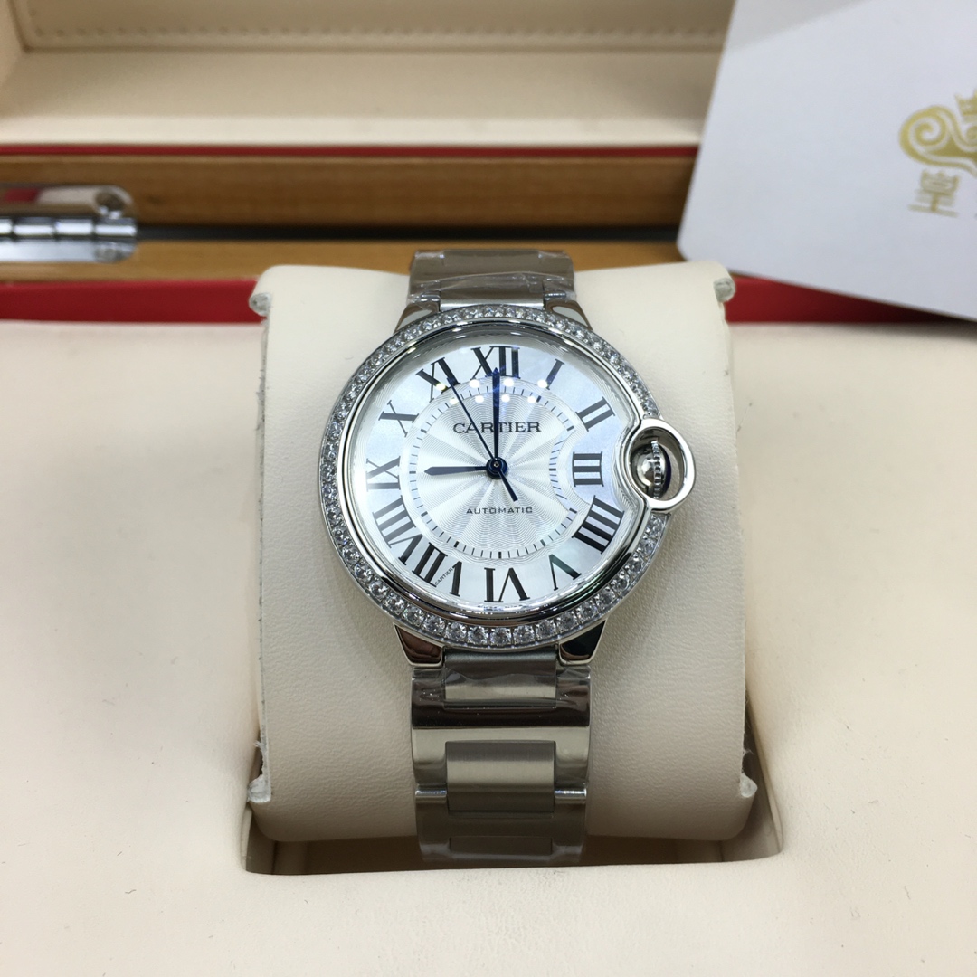Cartier 皇家 卡地亚蓝气球单排钻腕表