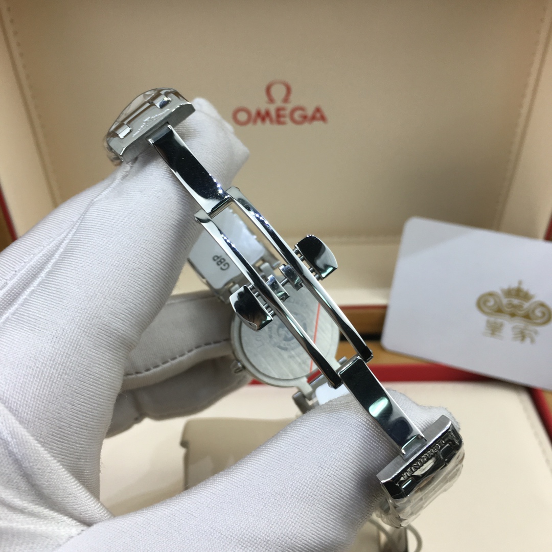 Longines 皇家 浪琴心月女款系列腕表