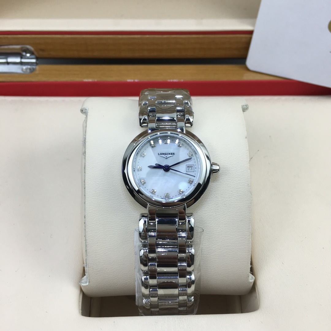 Longines 皇家 浪琴心月女款系列腕表