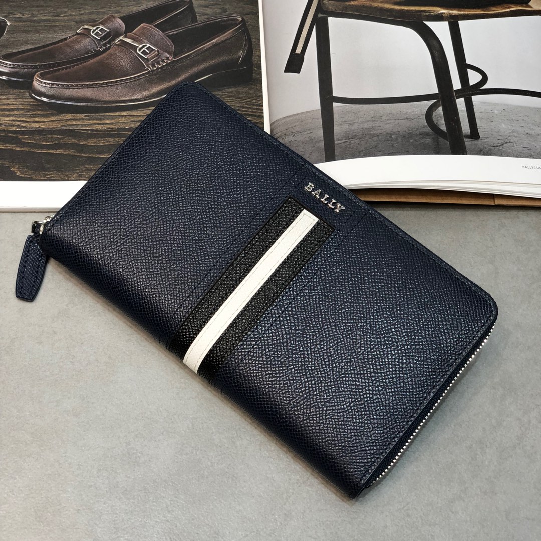 [Bally Wallets]Zipper wallet classic striped embossed cowhide, easy and practi