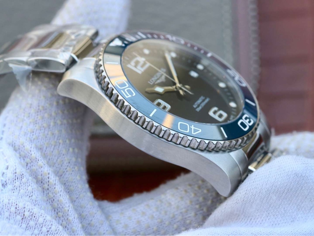 론진 콘퀘스트 스포츠 남성 오토매틱 시계 레플리카 44489 Longines 상세 이미지 5