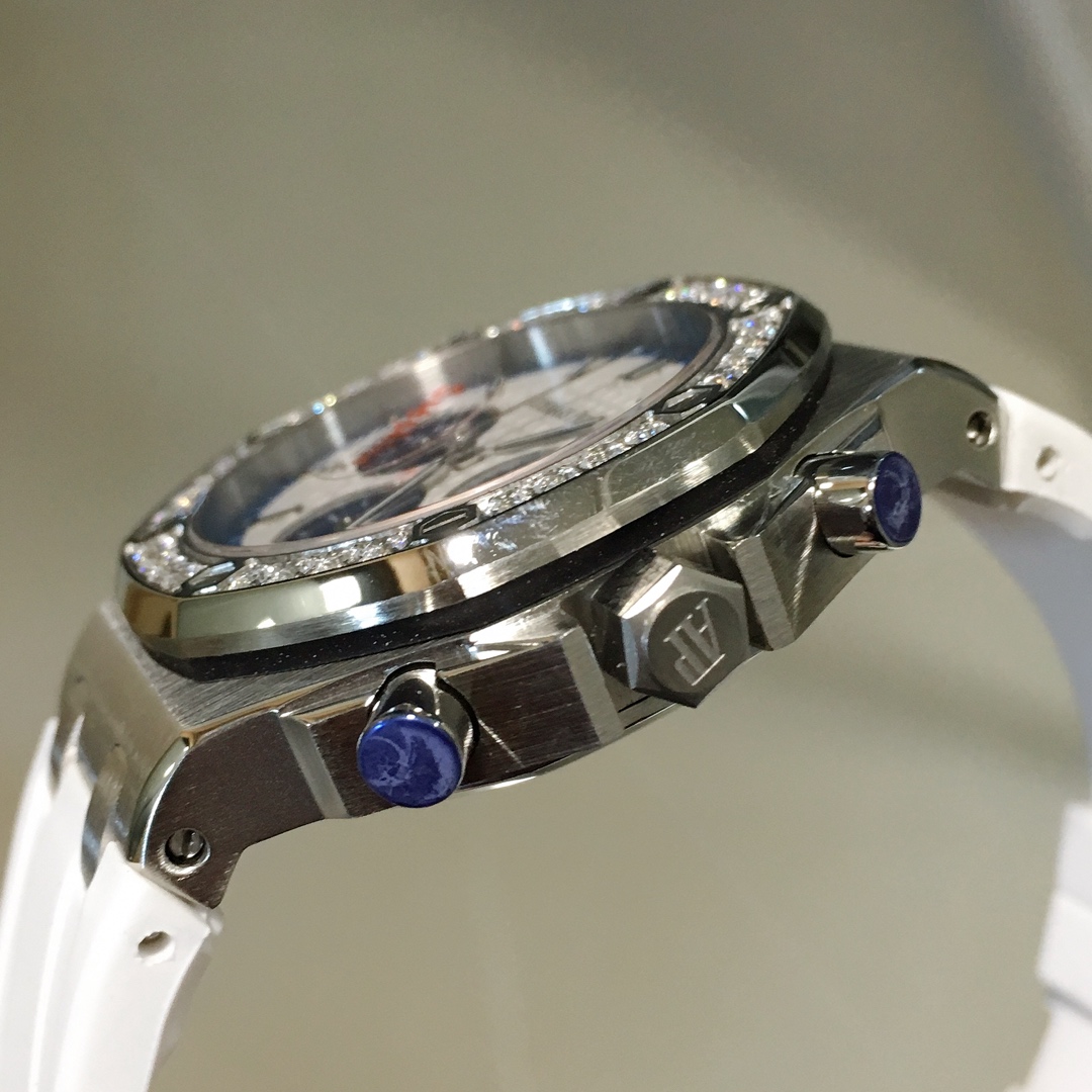 Audemars Piguet AP-爱彼皇家橡树离岸型系列