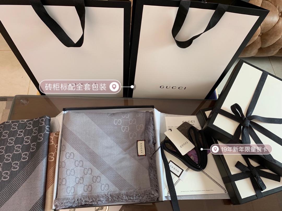GUCCI古驰字母图案100%丝毛材质围巾