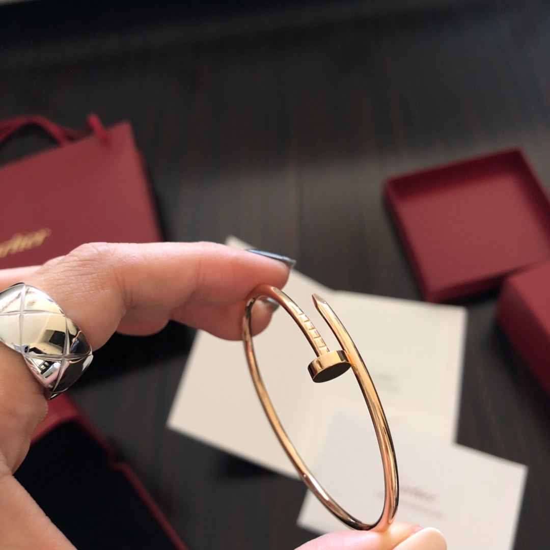 Cartier 空心弹簧管 卡地亚新款窄版钉子手镯