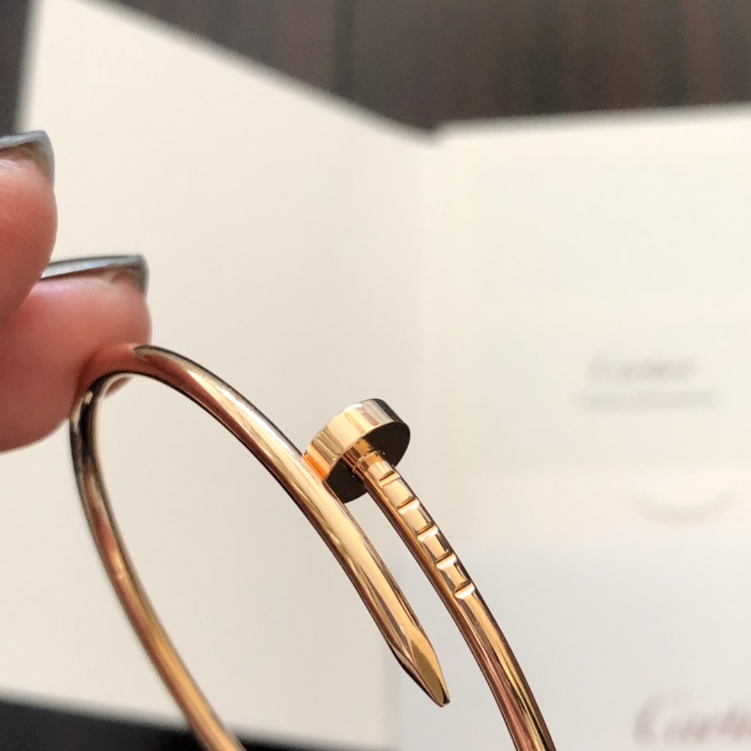 Cartier 空心弹簧管 卡地亚新款窄版钉子手镯