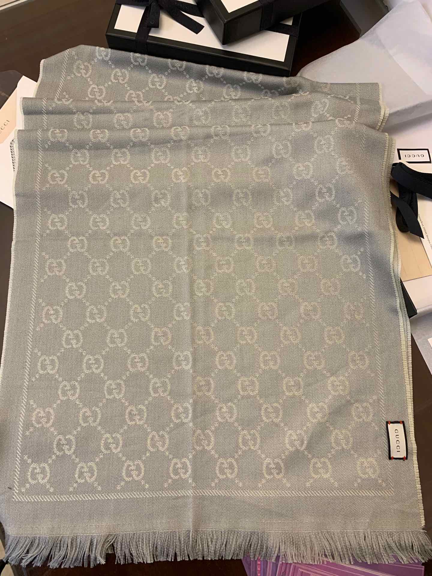 GUCCI古驰GG提花流苏饰边双面提花羊毛围巾