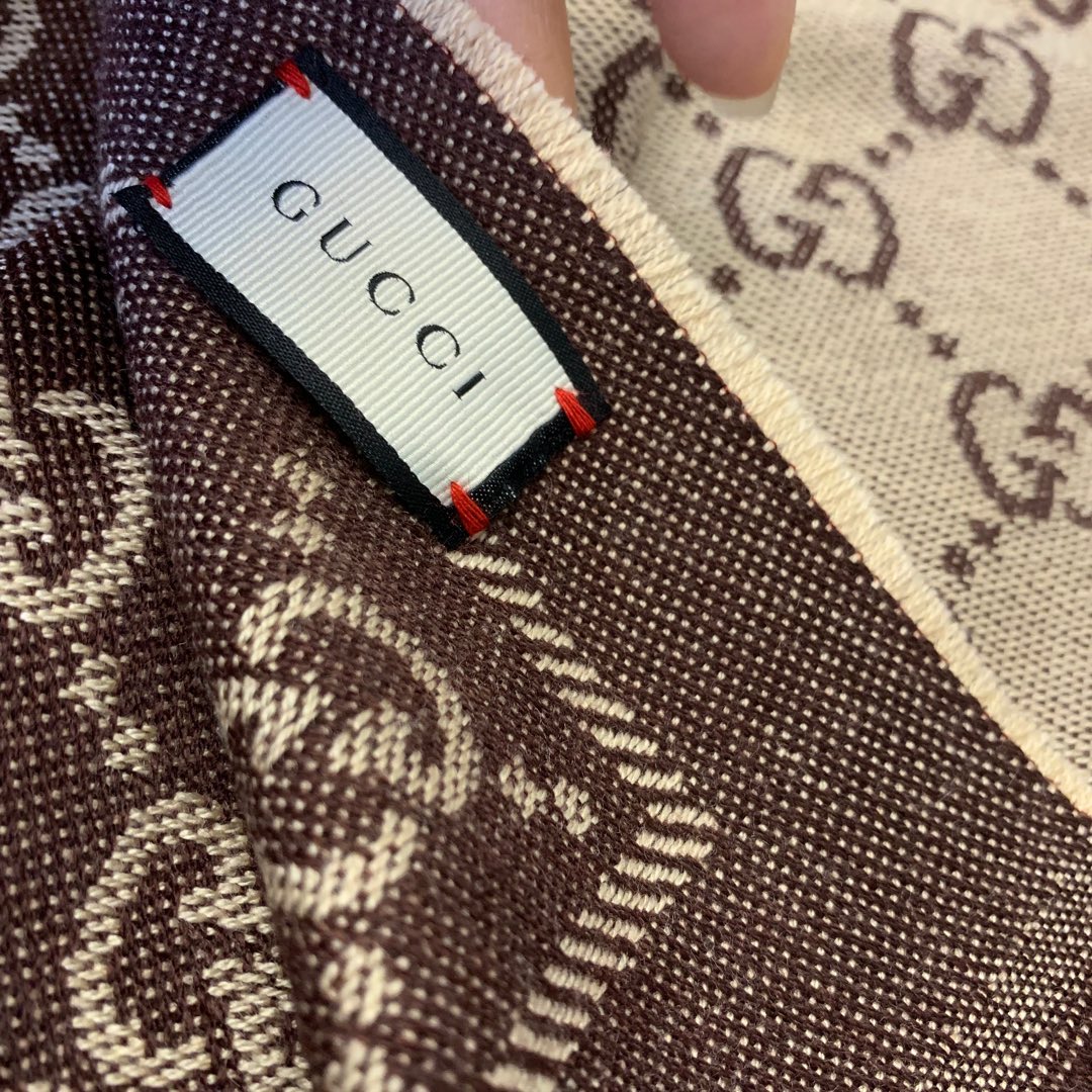 GUCCI古驰GG提花流苏饰边双面提花羊毛围巾