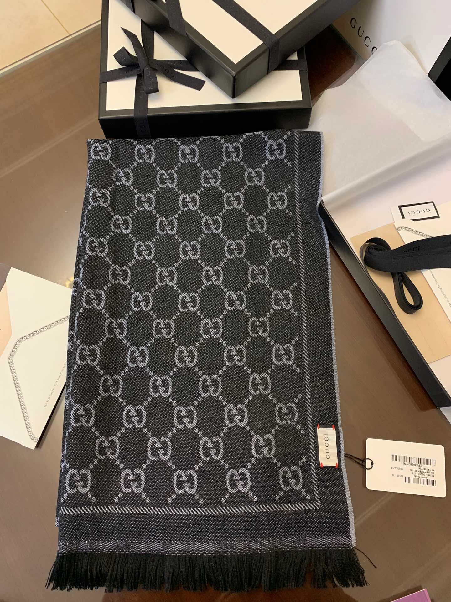 GUCCI古驰GG提花流苏饰边双面提花羊毛围巾