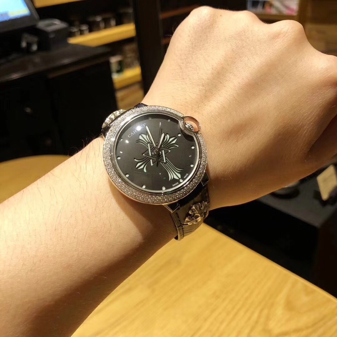 Chrome Hearts 卡地亚蓝气球系列克罗心腕表